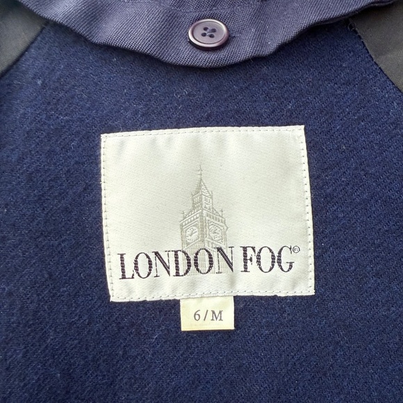 Must Have London Fog classic navy trench coat with removable lining - Picture 8 of 12